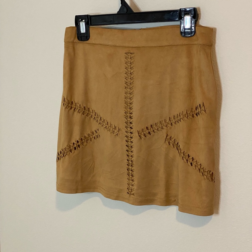 🐪 CAMEL skirt - NEVER worn
